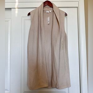 GAP Sleeveless Open-Front Knit Vest - Light Beige